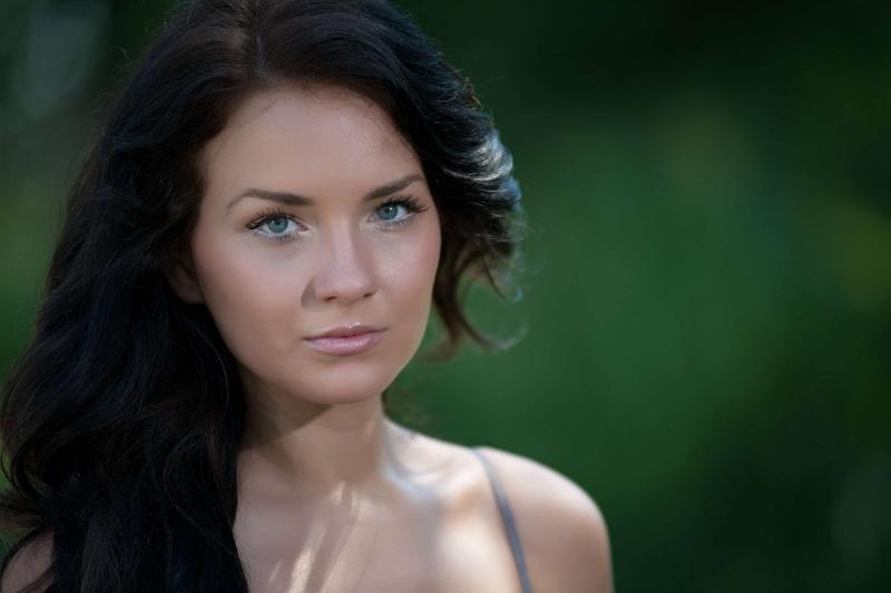 Portrait of Callie — individual portrait session Peter Farrar Portraits Hampshire